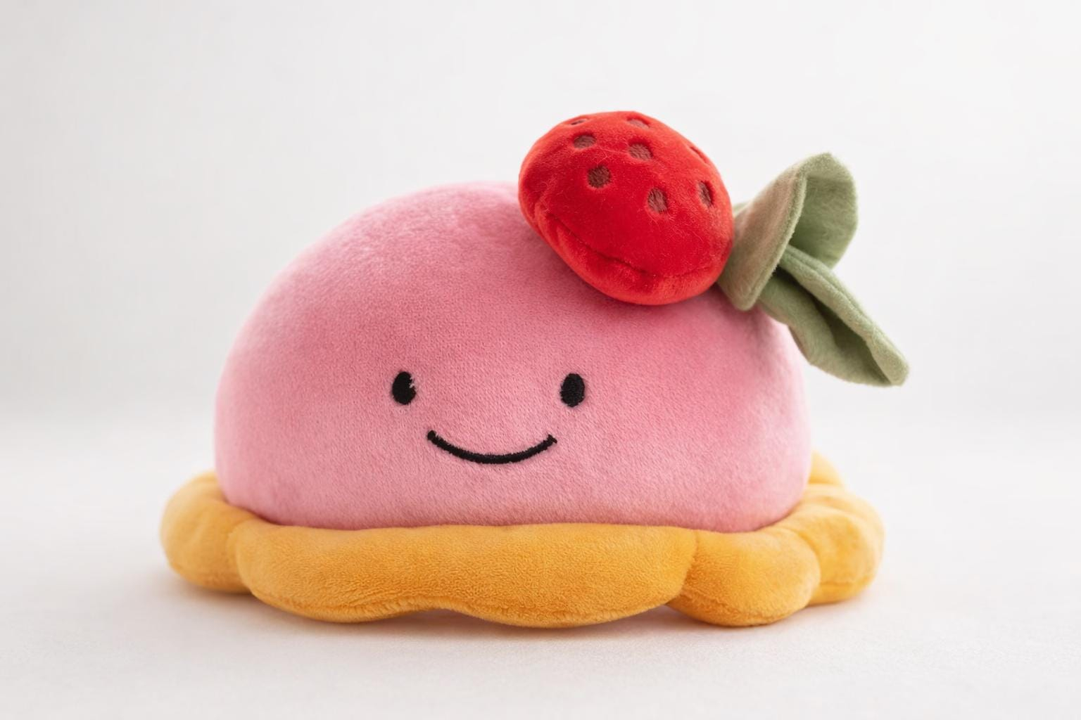 STRAWBERRY TART PLUSH TOY - Image 2